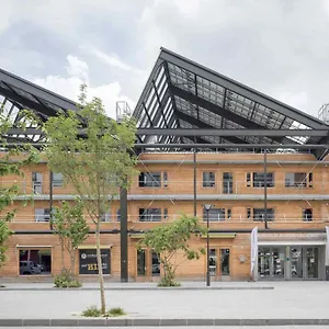 Hi Yves Robert Hostel